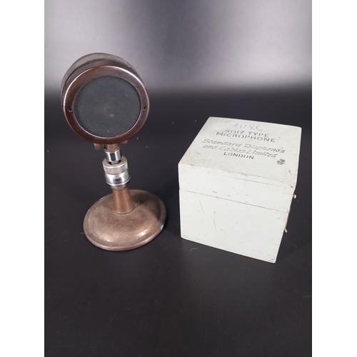 584 - A vintage STC standard telephone cables ltd 4017c microphone with stand and original box - good cond... 