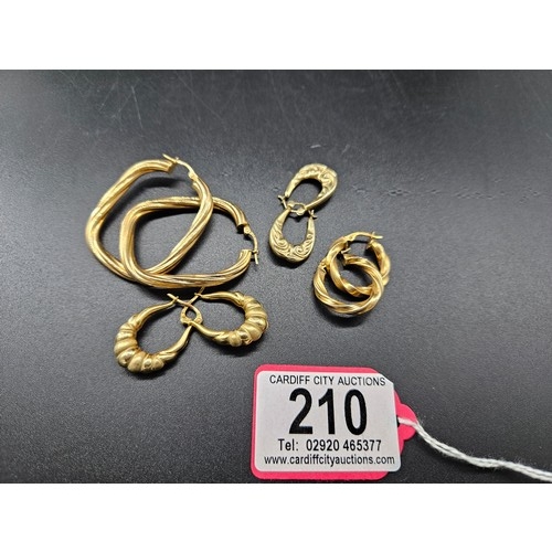 210 - 4 Pairs of 9k gold earrings - various sizes and designs - weight 8.1 grams