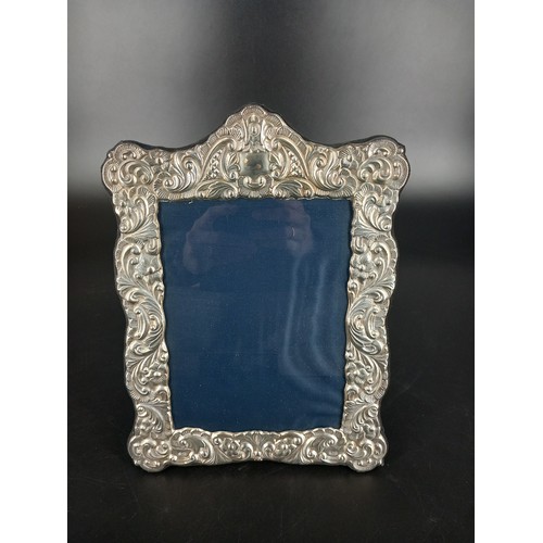 262 - A large hallmarked silver picture frame glass size 18x13cm