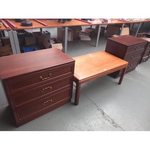 405 - Two G Plan chest of drawers and a G Plan coffee table 

Chest of Drawers
Height 70cm
Width 76cm
Dept... 