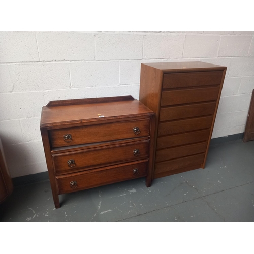 473 - Two oak chests of drawers

Height 110cm
Width 67cm
Depth 38cm

Height 82cm
Width 90cm
Depth 42cm