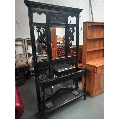 480 - An oak carved hall stand

Height 200cm
Width 108cm
Depth 32cm