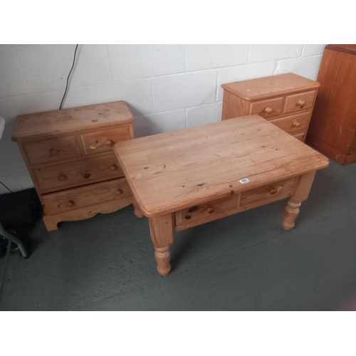 488 - Two pine chest of drawers and a pine coffee table