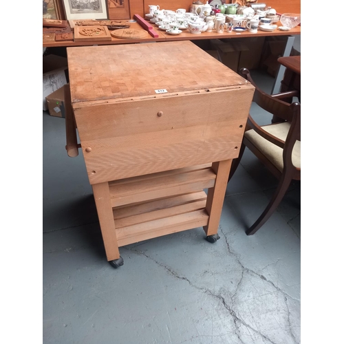 612 - A pine butchers block