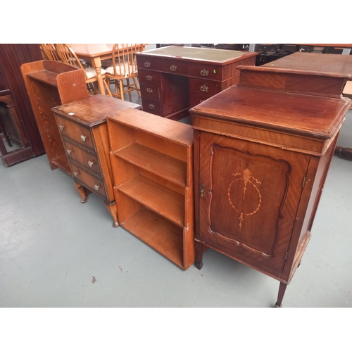 616 - Two bookcases, chest of drawers and a mahogany cabinet