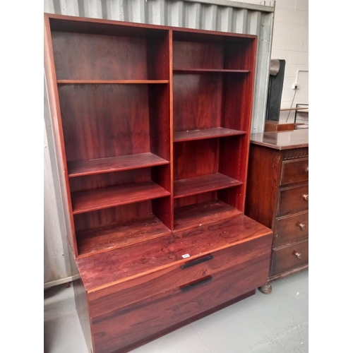 685 - A rosewood Danish wall unit
Height 170cm
Width 115cm
Depth 60cm