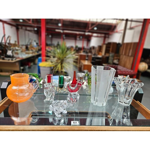 601 - A group of French glassware to include Schneider, Daum St Louis and Art Vannes