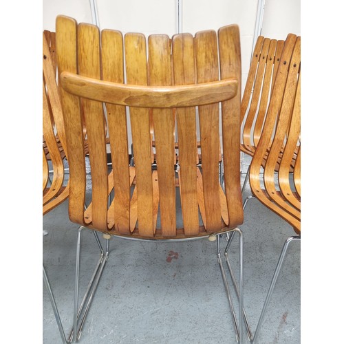 609 - A set of six mid-century modern Hans Brattrud chairs for Hove Möbler. This set of 