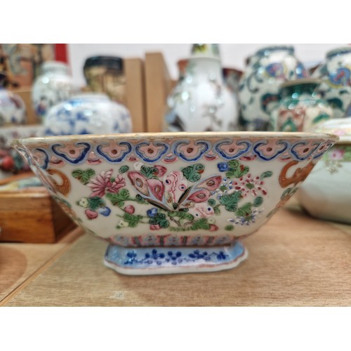 342 - A collection of oriental china to include Fu Dogs, vases, figures, etc