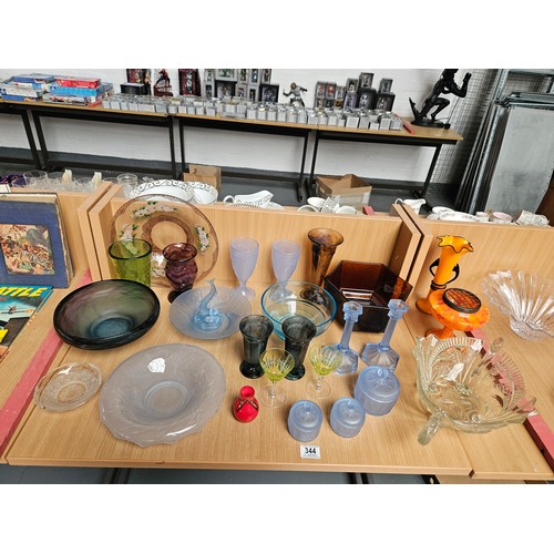 344 - A group of Art Deco glassware to include Bohemian, Webb, Davidson cloud glass and Walter and Sohne