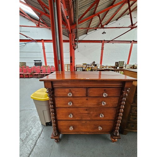 381 - A Victorian mahogany 2 over 3 chest of drawers with glass handles

Measurements: Width 126cm, Depth ... 