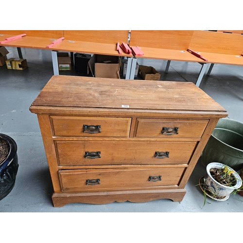 394 - A Victorian pine 2 over 2 chest of drawers 

Depth 45cm, Width 105cm, Height 90cm