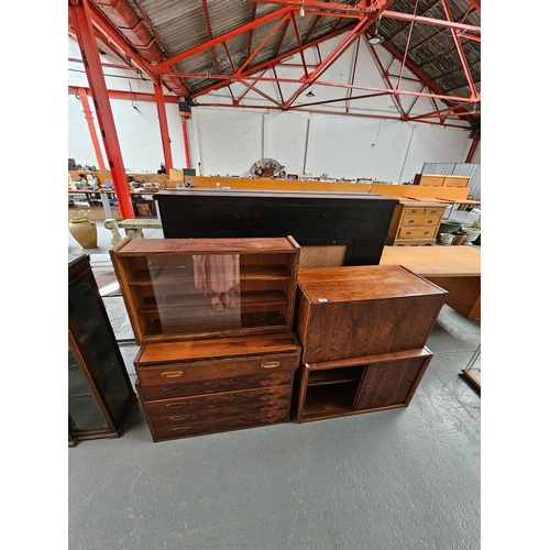 425 - A 5 sectioned rosewood wall hanging cabinet (missing brackets and key)