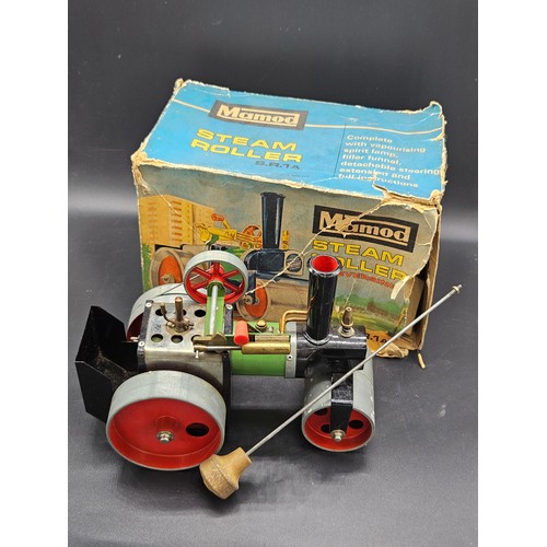 837 - A Mamod steam roller in used condition with box (box is tatty)