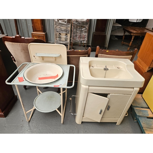 634 - Two metal wash basins with sinks