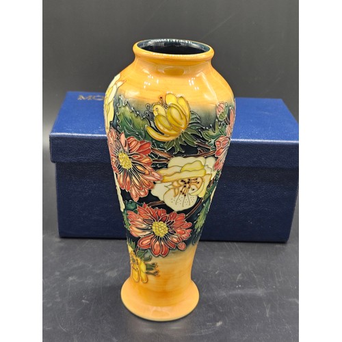 806 - A Moorcroft 