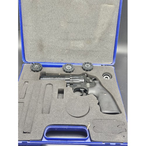 836 - A .177 Smith and Wesson air pistol/revolver