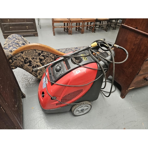 657 - A Clarke King 200 hot wash pressure washer