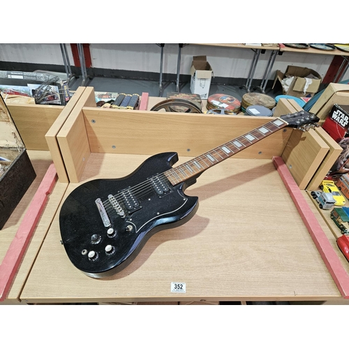 352 - A DeArmond electric guitar