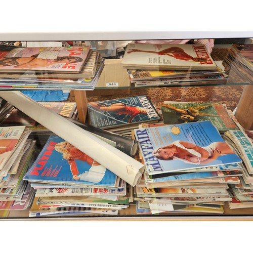 544 - A large collection of vintage adult magazines - Playboy, Mayfair, etc - plus calendars - over 200 ma... 