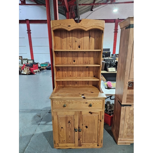 400 - A pine dresser

Measurements: Height 190cm, Width 76cm, Depth 48cm