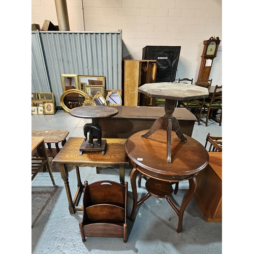 428 - A circular lamp table, oak side table, letter rack and two other tables