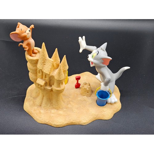 500 - A Wedgwood limited edition Tom and Jerry 