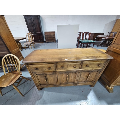 413 - An Ercol sideboard
H148cm  W86cm  D52cm