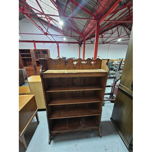 433 - An oak bookcase

H137cm   W92cm   D24cm