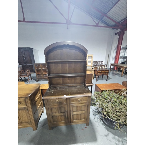 416 - An Oak domed top dresser
H175    W92cm    D44cm