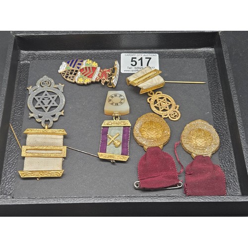 517 - A collection of Masons and other badges