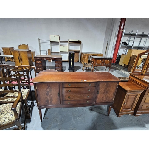 417 - A mahogany Strongbow furniture sideboard
Height 85cm width 146cm depth 48cm