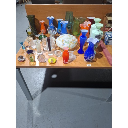 352 - A selection of artglass to include Flycatcher, vases, paperweights etc.