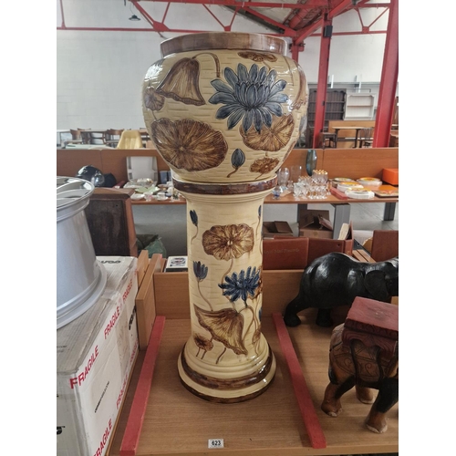 Lot 623       