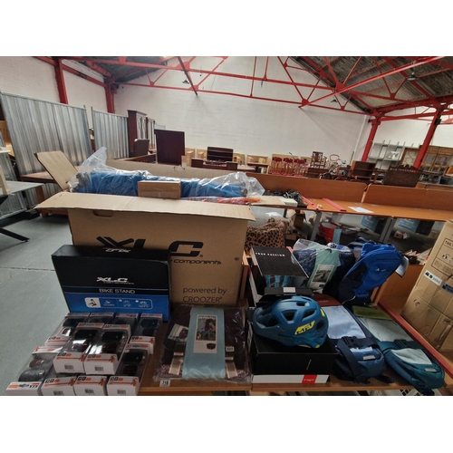 Lot 718       