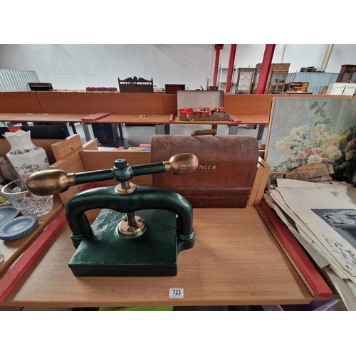 Lot 723       