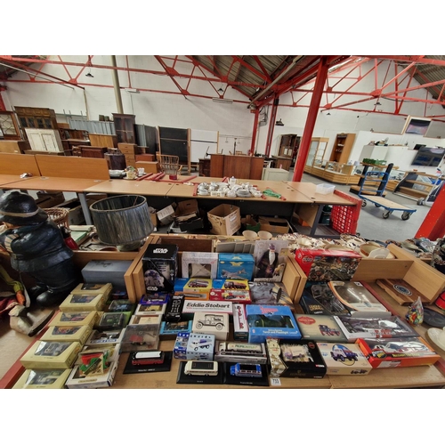 Lot 733       