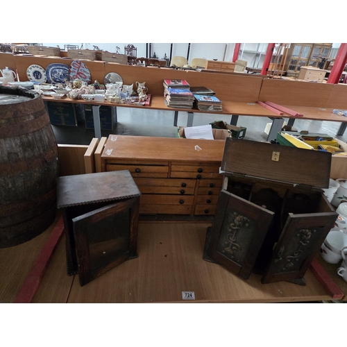 Lot 724       