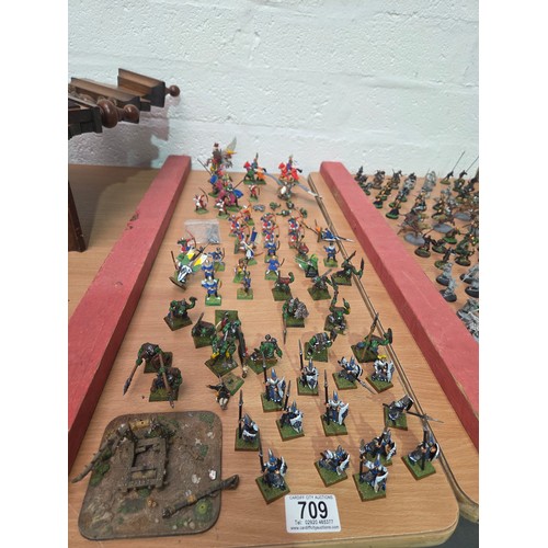Lot 709       