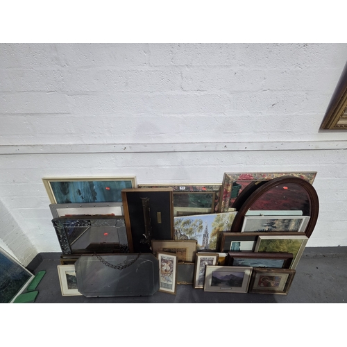 473 - A selection of mirrors, pictures and prints