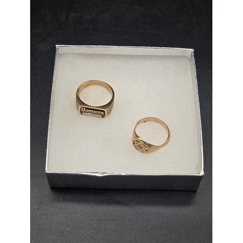 508 - Two 10k gold gents rings - one Masonic and one 
