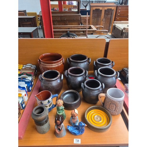726 - A selection of pottery and stoneware to include Hoganas storage pots