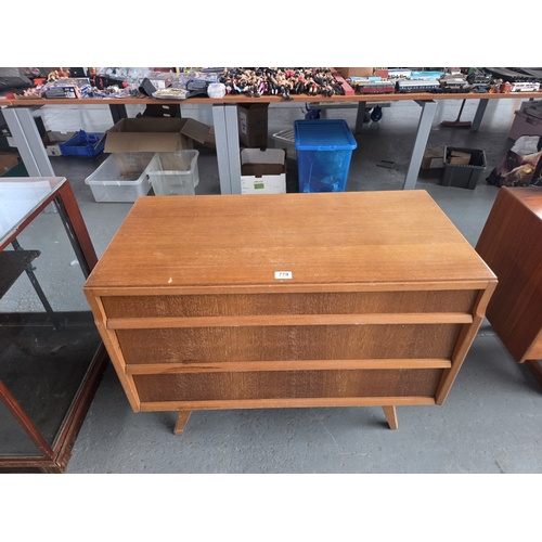 Lot 779       