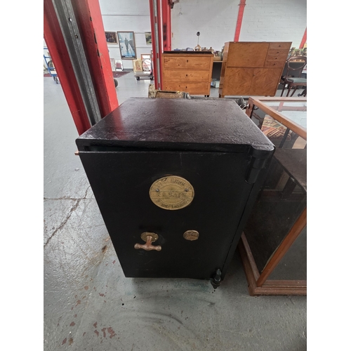 Lot 819       