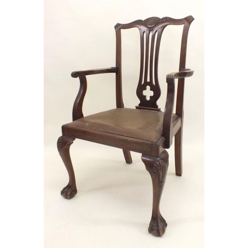 1154 - A set of six Chippendale style mahogany dining chairs on claw ball feet