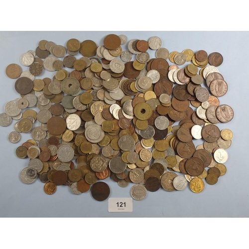 121 - A quantity of world coinage approx 1.5 kilo's, countries include: Australia, Austria, Channel Island... 