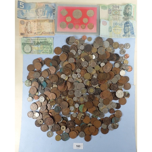 160 - A tub of world coinage 19th, 20th & 21st century, countries include: Africa, Australia, Belgium, Can... 