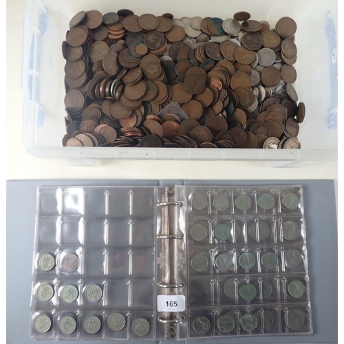 165 - A large quantity of pre-decimal and decimal coinage including: half pennies , pennies to half crowns... 