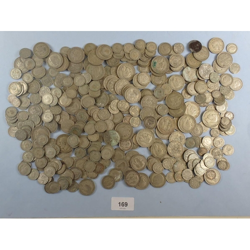 169 - Tub of silver content British coinage including: threepences (mainly pierced), sixpences, shillings,... 