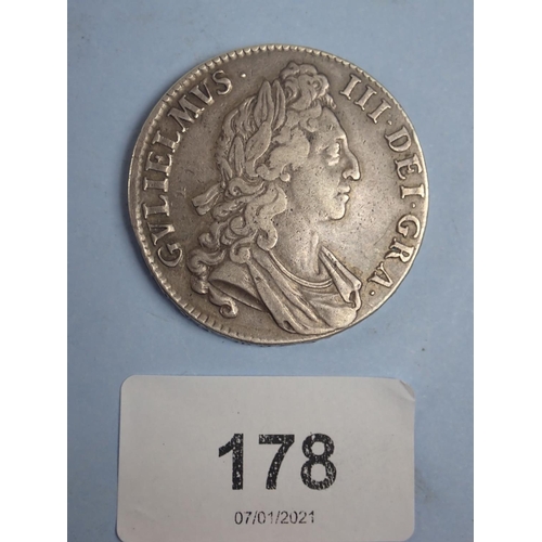 178 - A William III Crown 1695 edge: OCTAVO, first bust round collar, first harp. Condition: F/VF